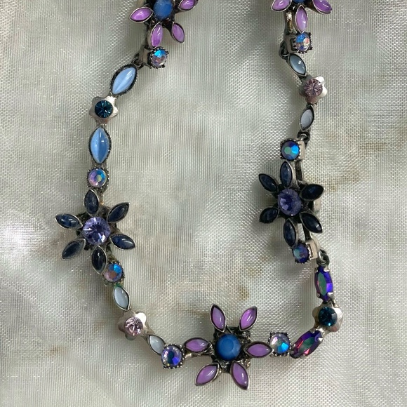 Sorrelli Jewelry - Lovely Sorrelli Flower Necklace
